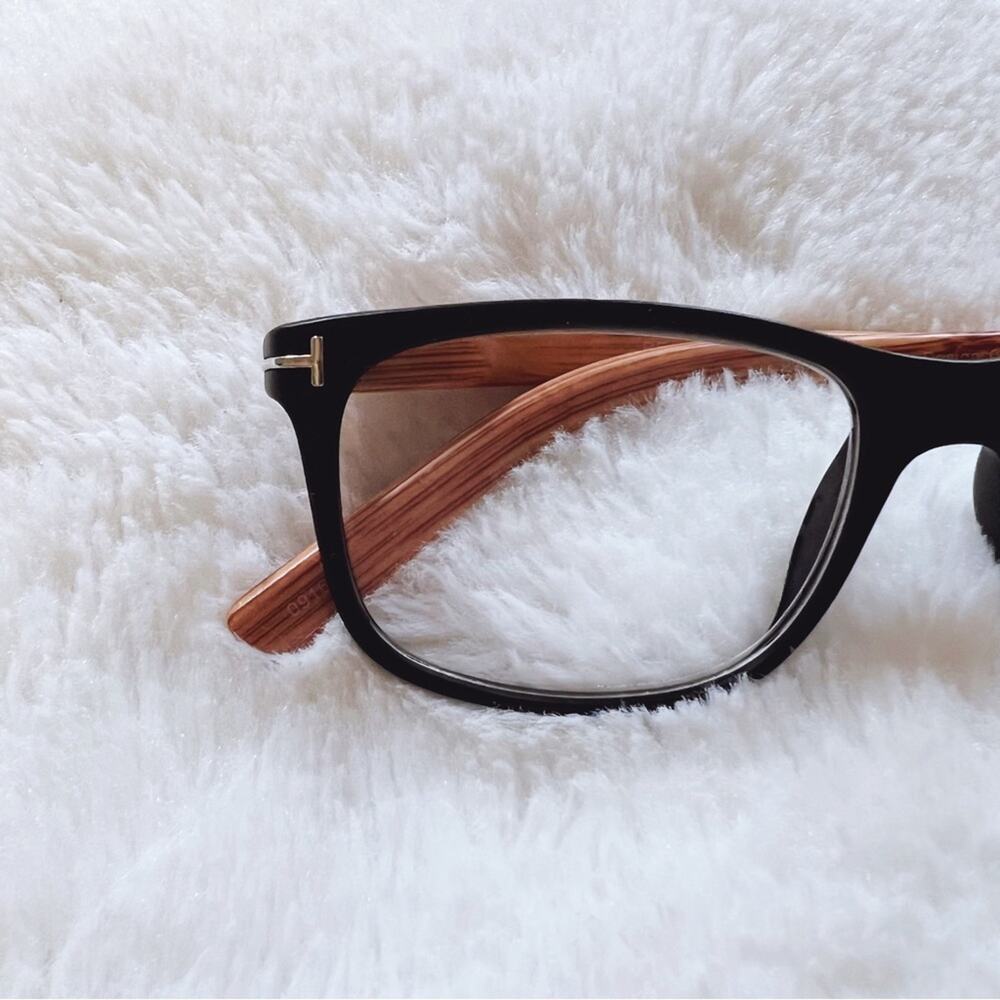Olivia Black with Light Wood Reader Glasses - Picture 3 of 11